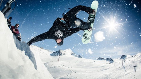 Трюки на сноуборде