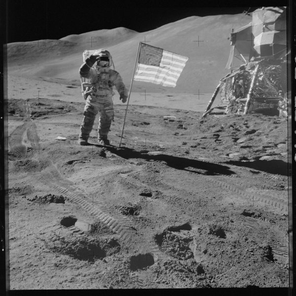 Поверхность Луны