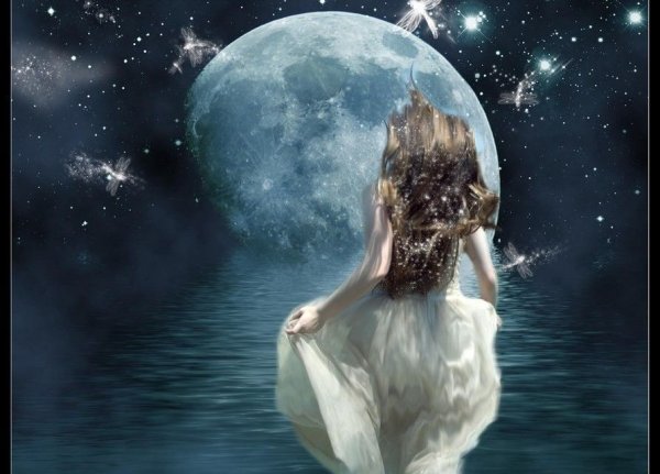 Полная Луна девушка