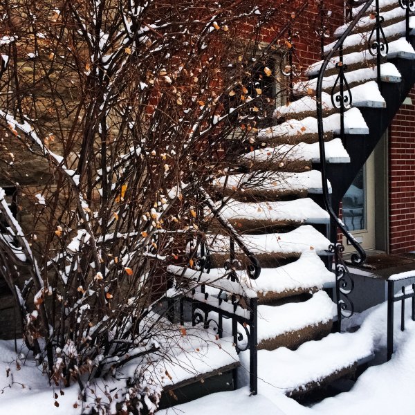 Зимние ступеньки в дом