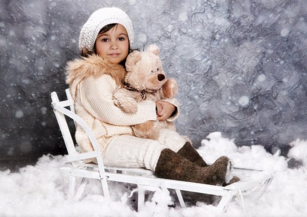 Детская зимняя фотосессия в студии