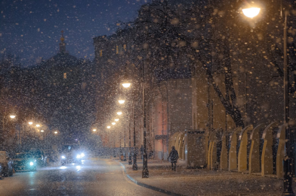 Ночной снегопад в Москве