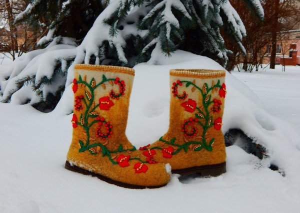 Зимние уютные валенки