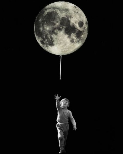 Мальчик на Луне