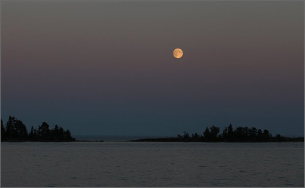 Луна над горизонтом