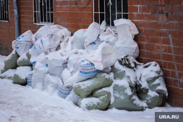 Строительный мусор зимой