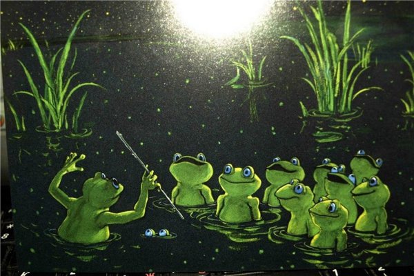 Много лягушек на болоте