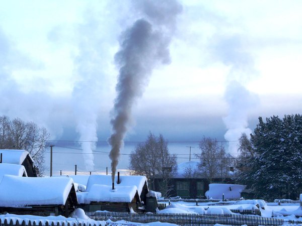 Дым из трубы столбом