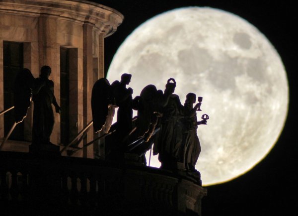Суперлуние в Санкт-Петербурге