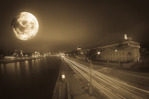 Полнолуние в Москве