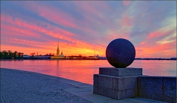 Стрелка Васильевского белые ночи