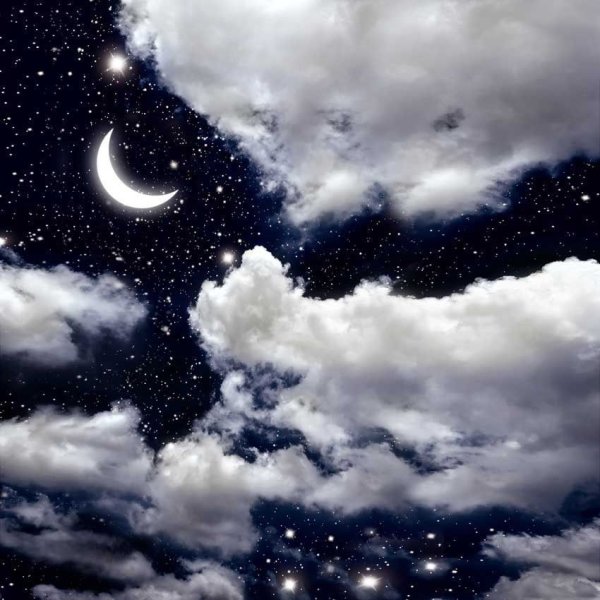 Ночное небо с полумесяцем