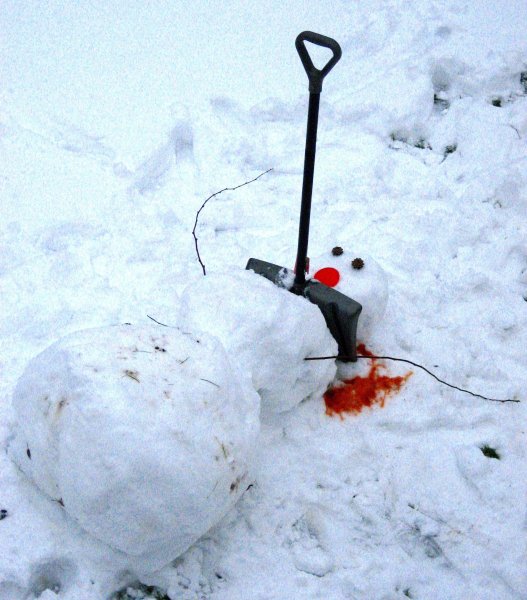 Снеговик упал