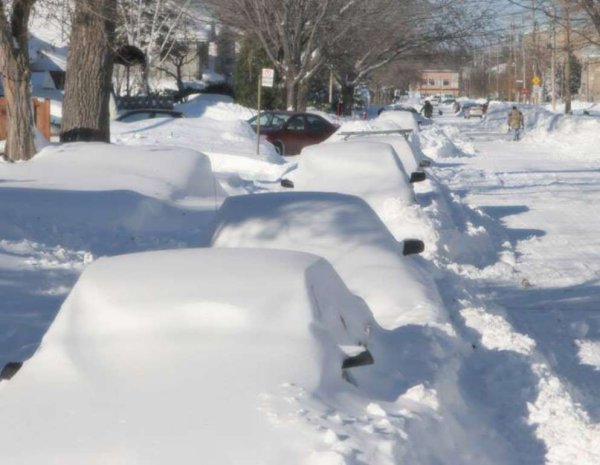 Снега много бывает