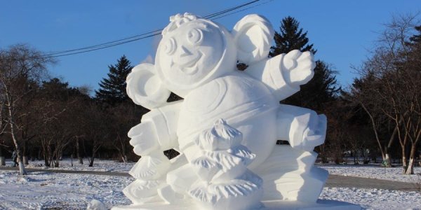 Фигуры из снега