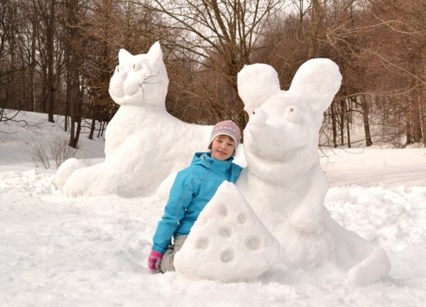 Фигурки из снега