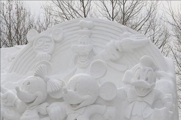 Снежные скульптуры из снега