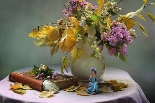 Осенний натюрморт с цветами