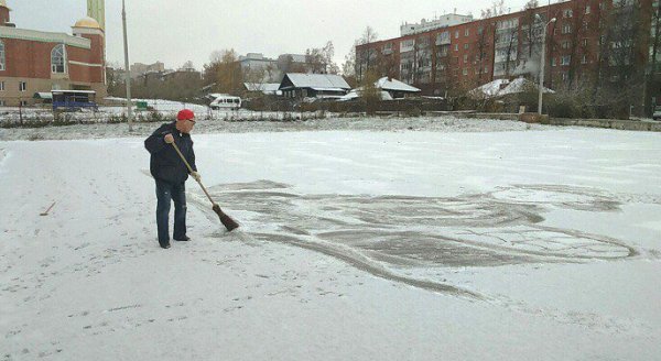 Семён Бухарин дворник