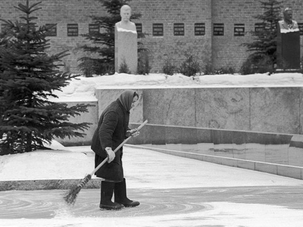 Дворник в Кремле