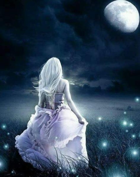 Лунная девушка