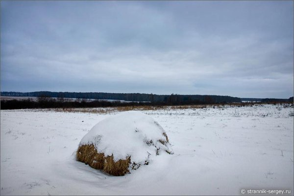 Стога под снегом