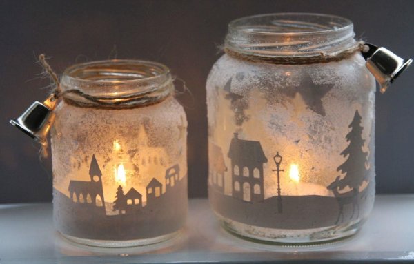Подсвечник из стеклянной банки