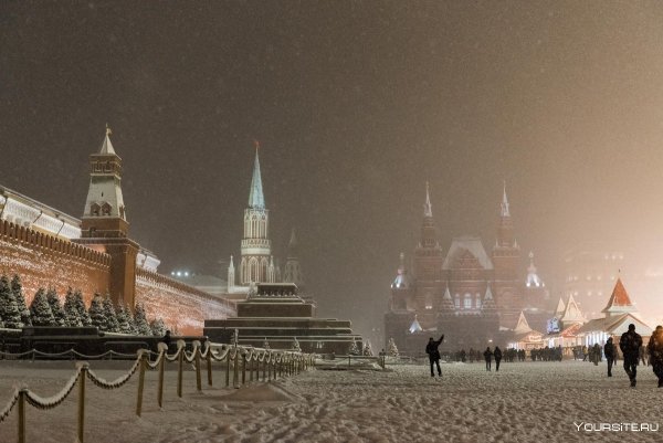 Москва красная площадь снегопад