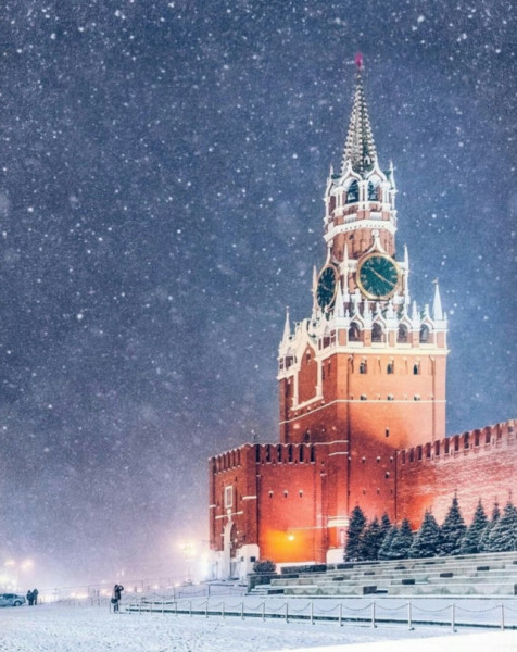Кремль Спасская башня зима
