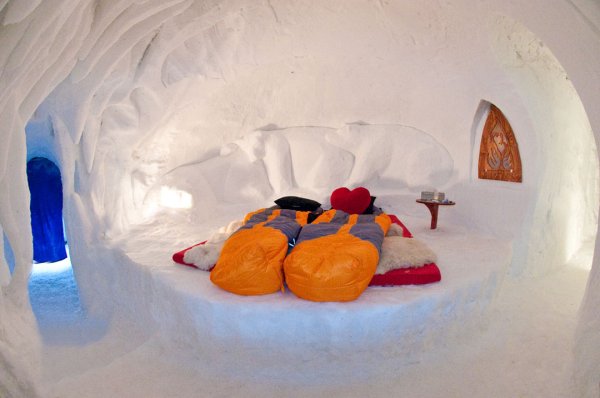 Деревня иглу, Цугшпитце