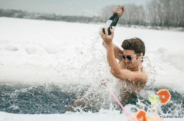 Купание в снегу