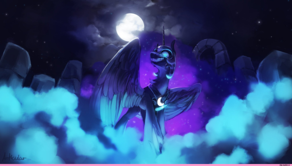 Лунная пони с фиолетовыми крыльями