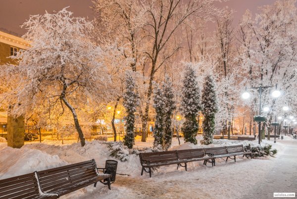 Красивый снег в городе