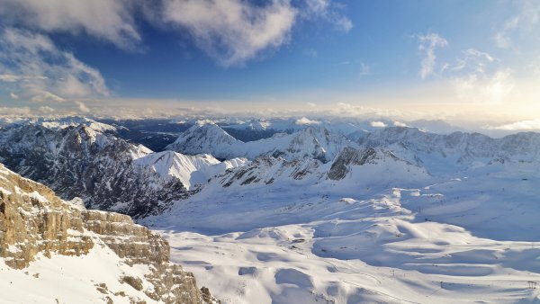 Снежные горы