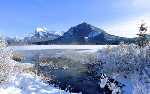 Зимний ландшафт горы