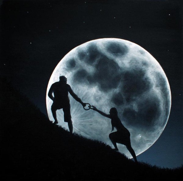 Красивая Луна и пара