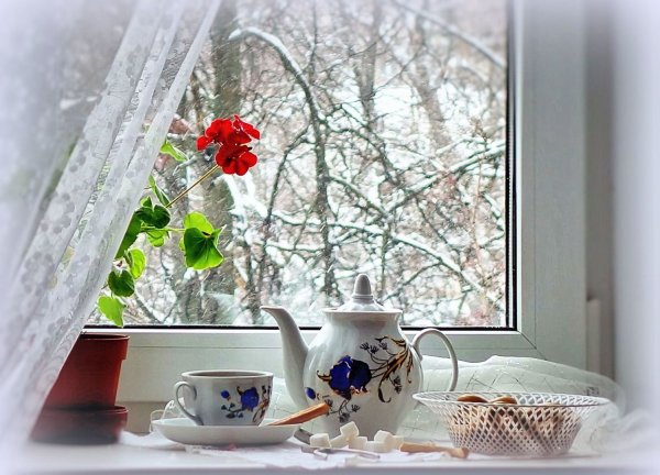 Чай на подоконнике