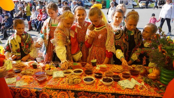 Праздник для детей "осенние посиделки"