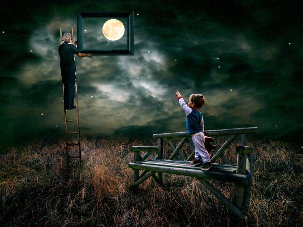 Мальчик на Луне