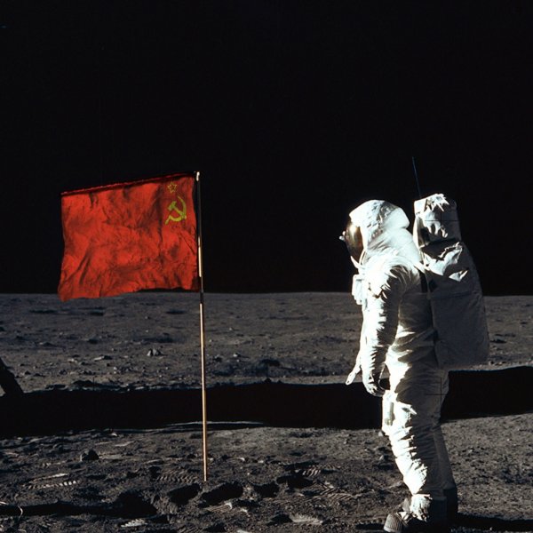 Нил Армстронг на Луне