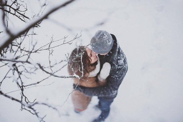 Влюбленные под Снегопадом