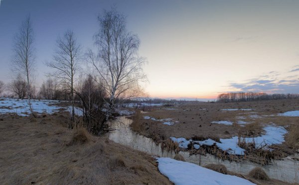 Белеет снег