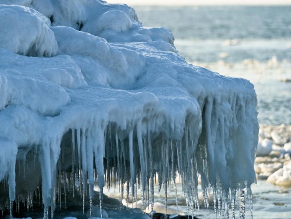 Ледяной сугроб