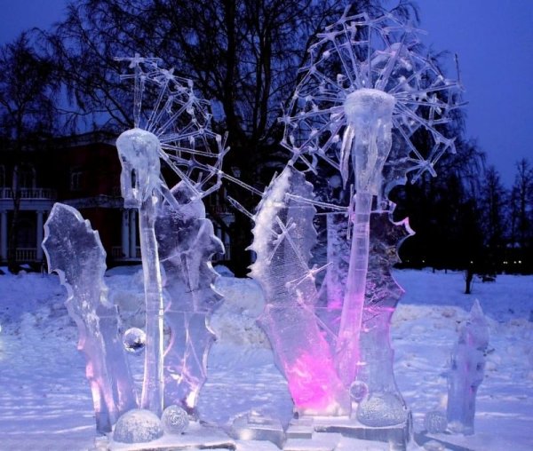 Фигуры изо льда