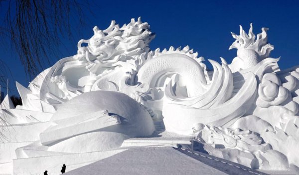 Харбин фестиваль ледяных скульптур 2021