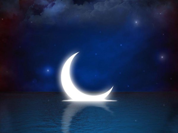 Красивый полумесяц