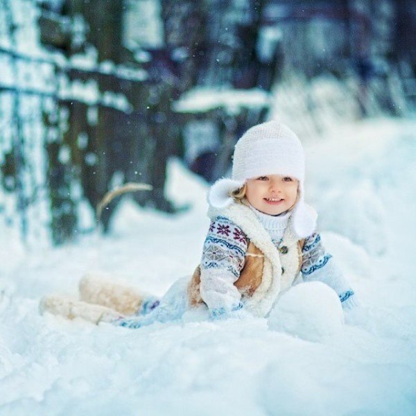 Детская фотосессия в снегу