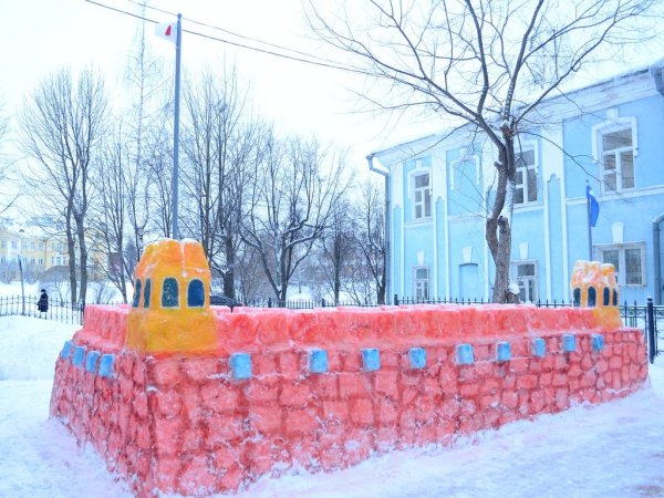 Снежный городок крепость