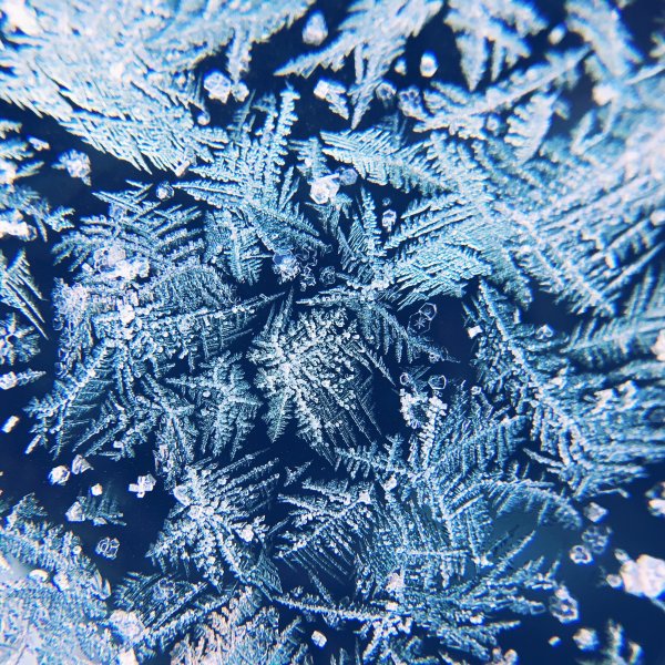 Бальмонт морозные узоры