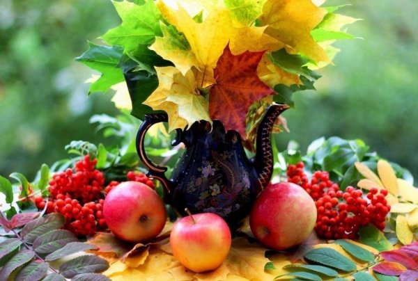 Осенние фрукты с пожеланиями